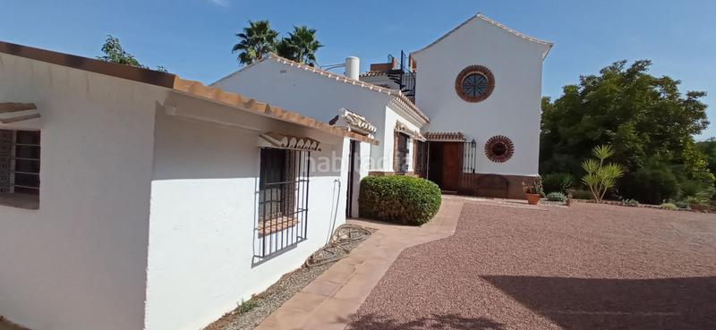 Foto b30e5bb7-4ec8-4942-9ba3-b565511895de. Masía en plaza principe de españa 1 increíble finca rústica en Coín