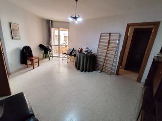 Appartamento  Calle manuel garcía 9. Piso céntrico de 3 dormitorios, 2 baños, garaje incluido