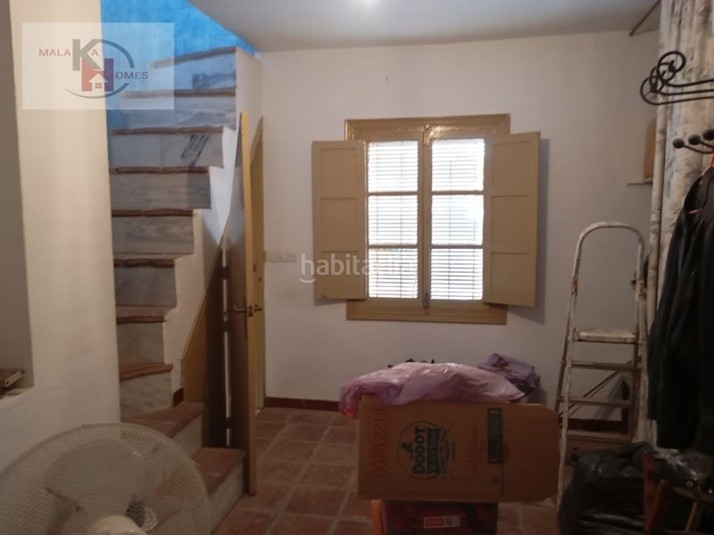 Foto 4a12c29e-b5f5-4f61-ae49-5cff86a1218d. Casa amb aparcament a Álora