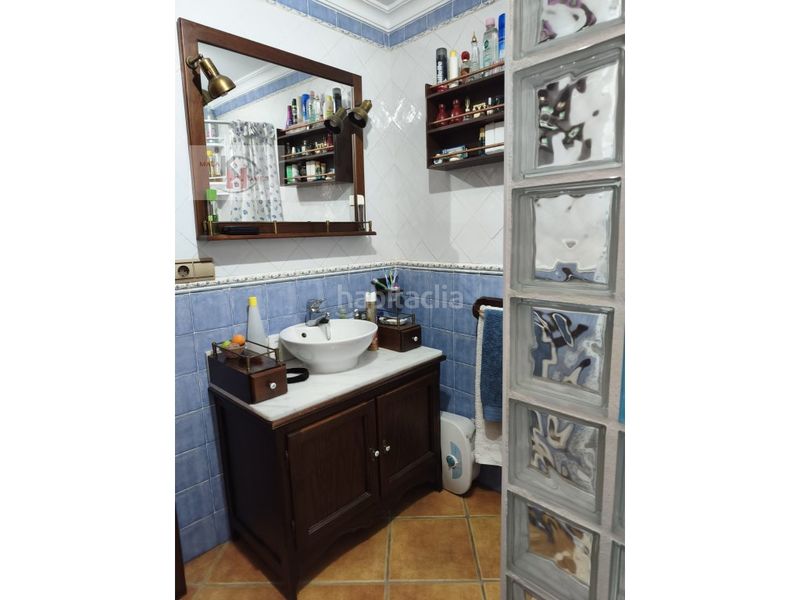 Foto 14fd2553-840c-4d3e-830b-734626dd3d97. Casa amb aparcament a Álora
