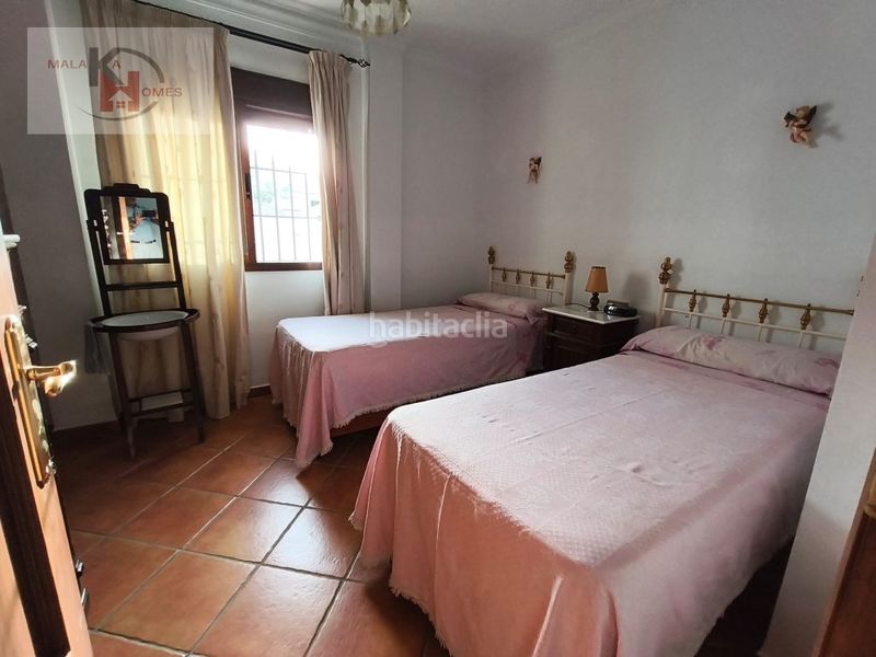 Foto 94eb93dd-2bb1-4ba4-810c-de113e37153e. Casa amb aparcament a Álora