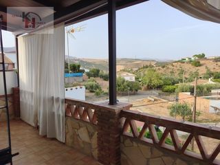 Maison  Calle pintor joaquin sorolla. Casa 3 hab.  2 hab. auxiliares, duplex venta álora