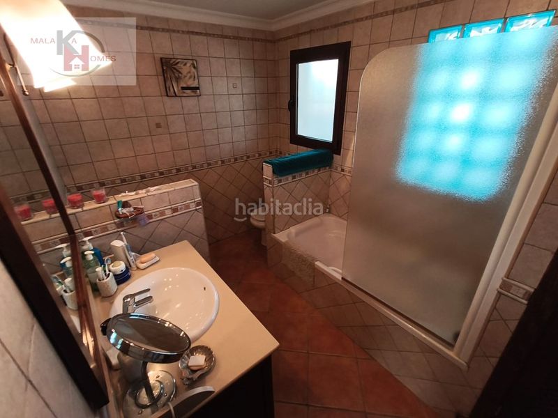 Foto fa535709-bc26-4d39-92b1-91175c8cde63. Casa amb aparcament a Álora