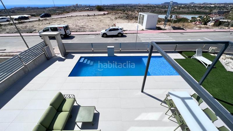 Foto 2ad590f0-6c2c-4259-951c-e482160f534b. Chalet mit heizung parking pool in Bonalba-Cotoveta Mutxamel