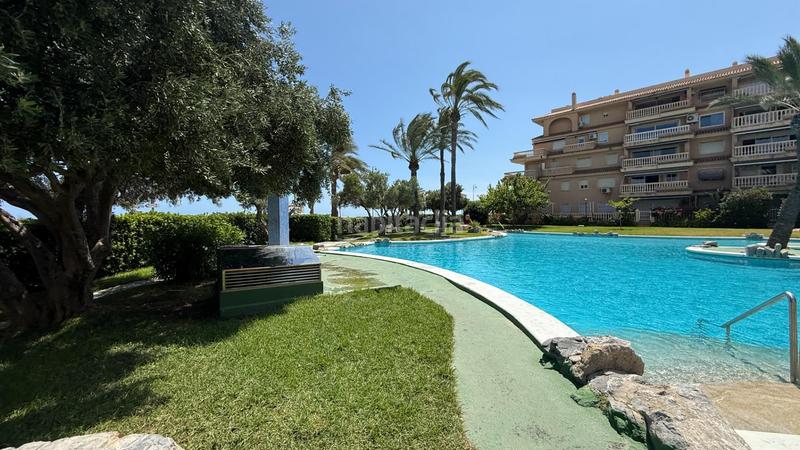Foto a965ffc9-e7c3-4226-bfaf-f77ab6282a30. Location appartement avec parking piscine dans Campello Playa Campello (el)
