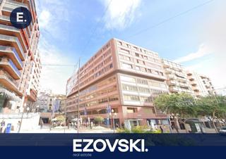 Pis a Casco Antiguo - Sta. Cruz - Ayuntamiento. Propiedad y negocio en la rambla de alicante  zona centro