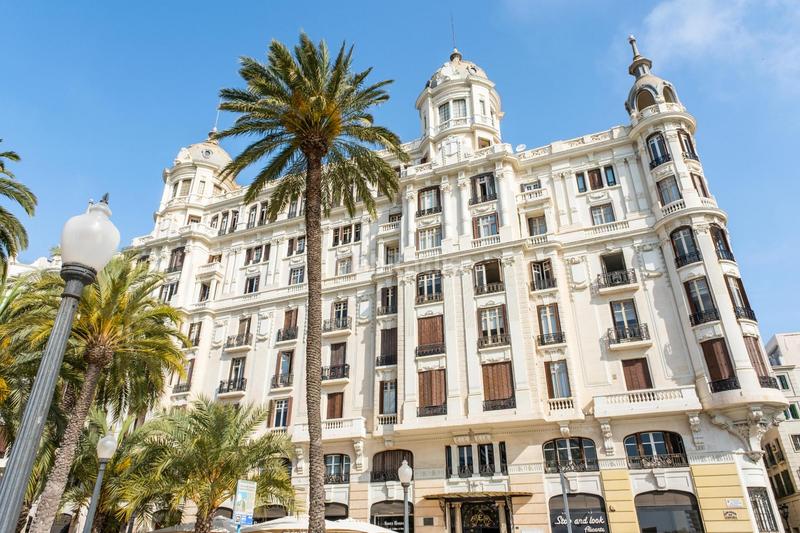 Foto 97030f64-8653-4d3b-9d8f-147a4085bf3d. Location appartement dans Barrio del Centro Alicante