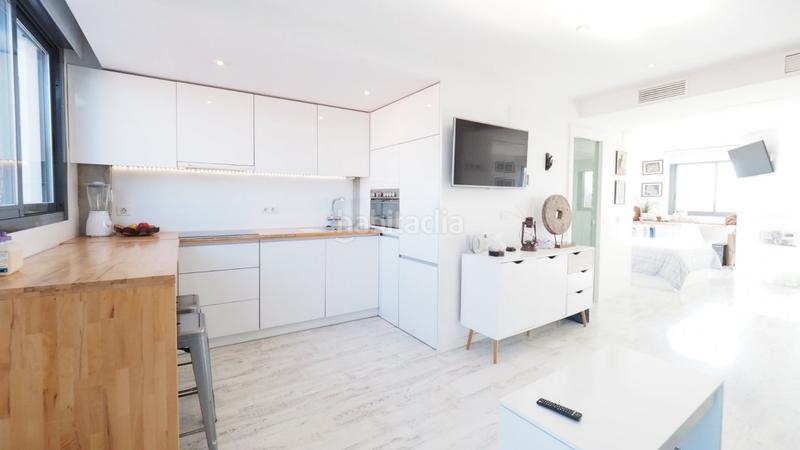 Foto bdd2b21a-3c58-40a6-8eb9-b49b0fc7b8aa. Alquiler ático  en alquiler en san blas con piscina, garaje y gran terraza en Alicante