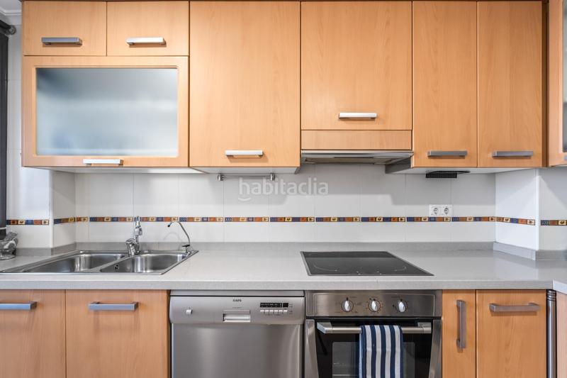 Foto 9a09f24a-4ad2-4cd0-a96c-e969fcc9e29c. Attique avec chauffage parking dans San Blas Alicante