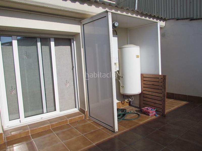 Foto f7ae4662-165a-4a43-a0e5-f8d1f88af850. Zweistöckige wohnung mit heizung in Egara Terrassa