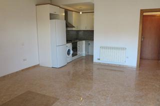 Appartement à Carrer jerez 48. Pis en un sòl ambient amb pk i traster inclòs