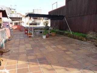 Casa  Calderon de la barca. Garatge i terrassa