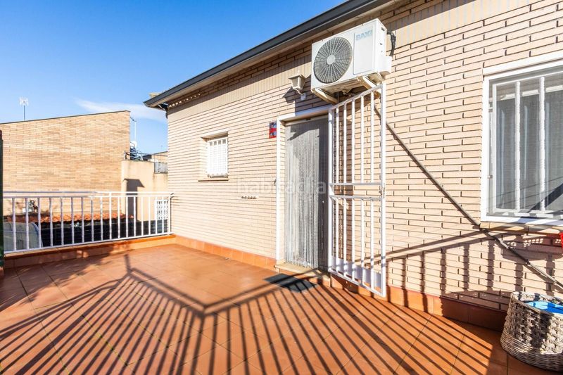 Foto 2f851d34-1800-4055-b450-b97f0e590274. Casa amb calefacció piscina a Can Parellada Terrassa