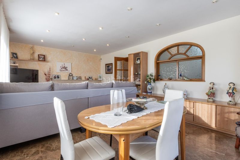 Foto 4dfa3fde-69a7-4162-af1b-558dbd6772de. Casa amb calefacció piscina a Can Parellada Terrassa