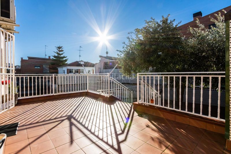 Foto 8b21a051-9dd0-4cc5-a40e-4746135e691f. Casa amb calefacció piscina a Can Parellada Terrassa