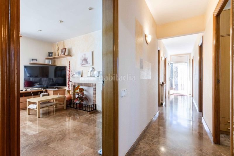 Foto a496f573-240a-4e9f-a7cb-39bdeec329e7. Casa amb calefacció piscina a Can Parellada Terrassa