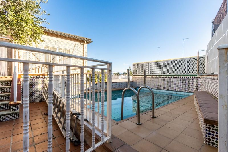 Foto e30f53a8-722b-492f-8f69-e016c5a968f3. Casa amb calefacció piscina a Can Parellada Terrassa