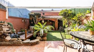Casa  Ibañez de aldecoa. Casa amb jardí i terrassa