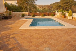 Maison  Port del compte. Torre amb garatge, piscina, hort i galliner
