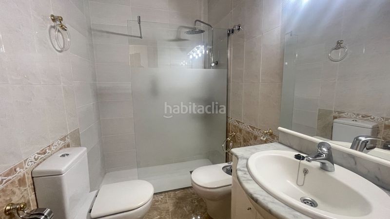 Foto f4d2d9b4-b359-4c23-88b8-9e69f4eb3ba6. Pis amb calefacció a La Cogullada Terrassa