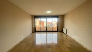 Miete Zweistöckige Wohnung  Montseny. Dúplex amb terrasses i sense mobles