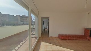 Àtic a Cami de castellar 99. Llogat només per a inversor
