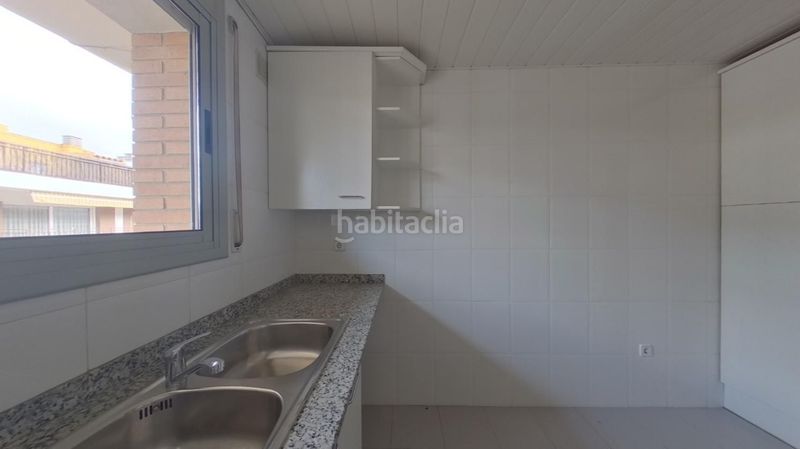 Foto 5ee5b1c0-d36d-4e2b-9d51-d5d528d3f76e. Dúplex llogat només per a inversor en Can Boada Terrassa