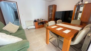 Casa  Pardo baz�n. Casa amb garatge i pati