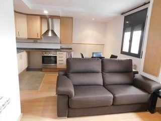Pis  Matadepera. Pis 1 habitaci� amb parking
