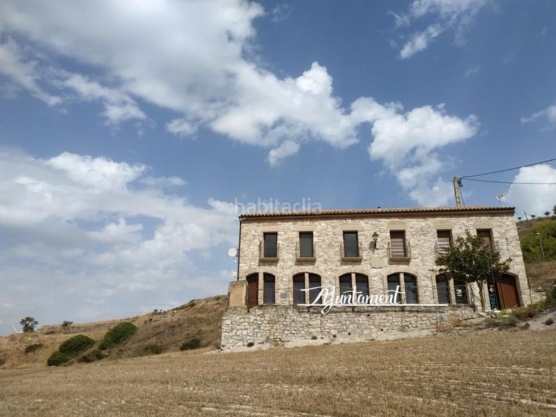 Foto afe54f31-b22d-4f27-b03a-96fdad52889b. Masia a Forès