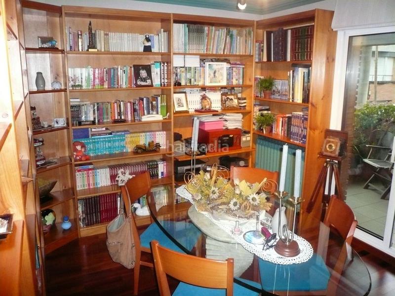 Foto b7b66d75-bb96-4dc9-b82d-f5f592092b2a. Haus in Ca n'Aurell Terrassa