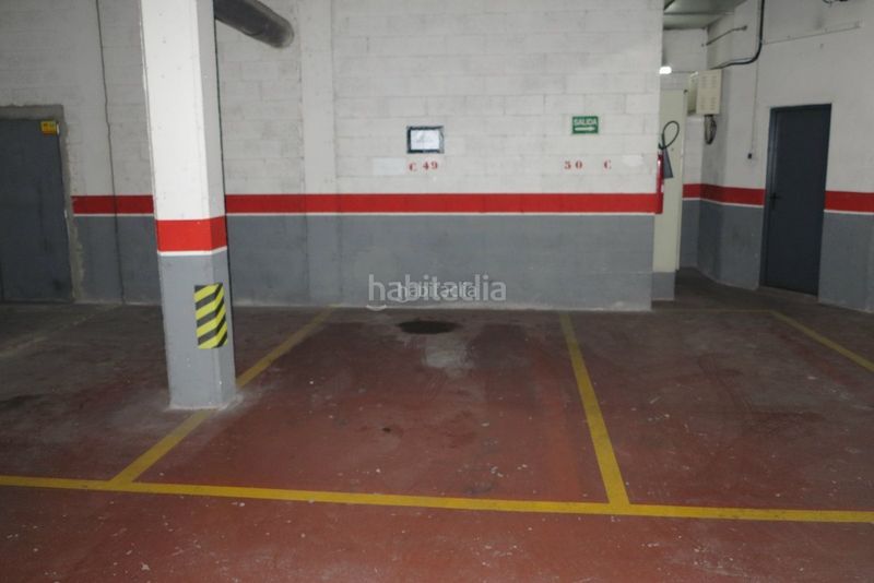 Foto 142f894e-2fd5-4e12-b669-03536722b5b4. Aparcament cotxe a carrer ancianitat a Zona Esportiva Terrassa