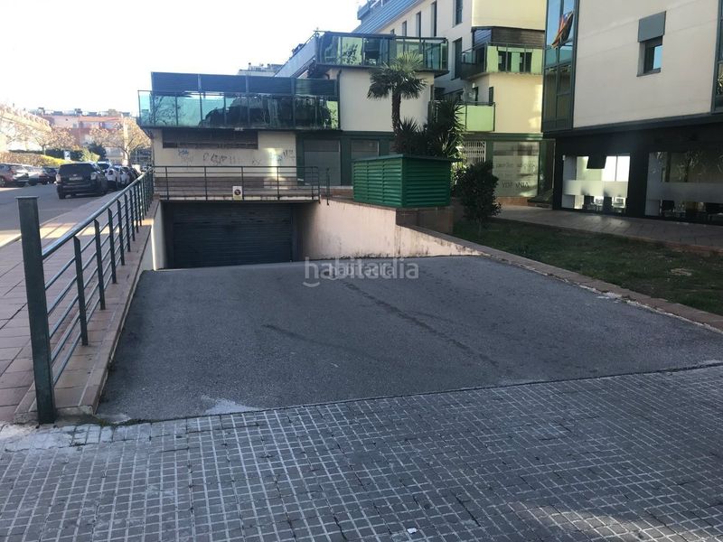 Foto 2d68d053-1831-437c-b7a9-0317d7f1ee33. Aparcament cotxe a carrer ancianitat a Zona Esportiva Terrassa