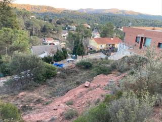 Terreno residencial en Rellinars