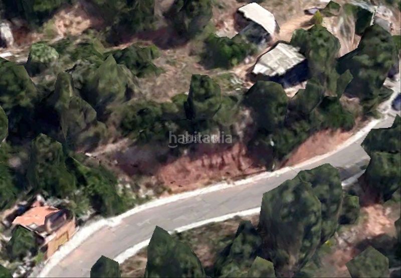Foto 5ae5e461-62d9-41e4-be19-417982de9d5e. Terreno residencial parcella edificable de 946 m2. en Rellinars