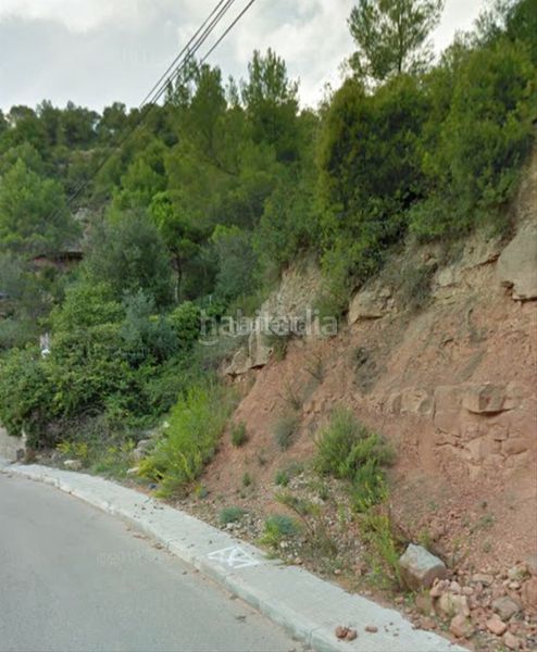 Foto a028ef4a-2279-4e3f-ae2e-2e68000e4a37. Terreno residencial parcella edificable de 946 m2. en Rellinars