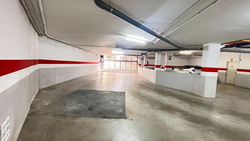 Foto a58956ab-84eb-4434-8ec8-43ab4d97866a. Alquiler parking coche plaça daparcament per a vehicle gran en Terrassa