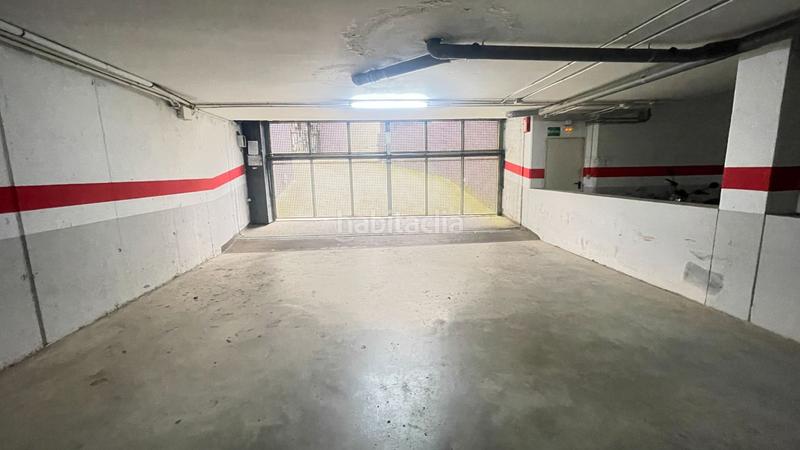 Foto cb052406-147d-49c1-ab65-2a9685a2fa4c. Lloguer aparcament cotxe a Can Roca Terrassa