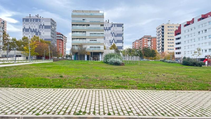 Foto 967f1e81-1cac-4618-ac22-f0f4c9ae0d07. Location parking voiture dans Can Roca Terrassa