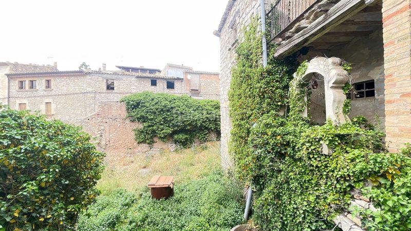 Foto 40aa655e-34af-42b3-9c5d-2c0160599b1d. Masia a castell 5 a Sant Martí de Riucorb