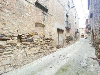 Masía en Castell 5. Gran casa per a reformar