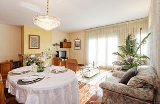 Etagenwohnung  Galileu. Pis 4 habitacions