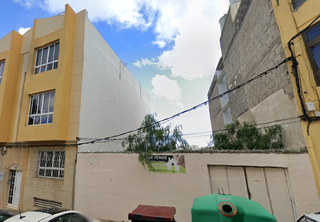 Wohngrundstück in Calle Alto de los Leones 23