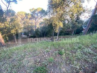 Terreny residencial a Urbanitzacions. Parcela descendiente de 771m2 con vistas a montaña situado en la