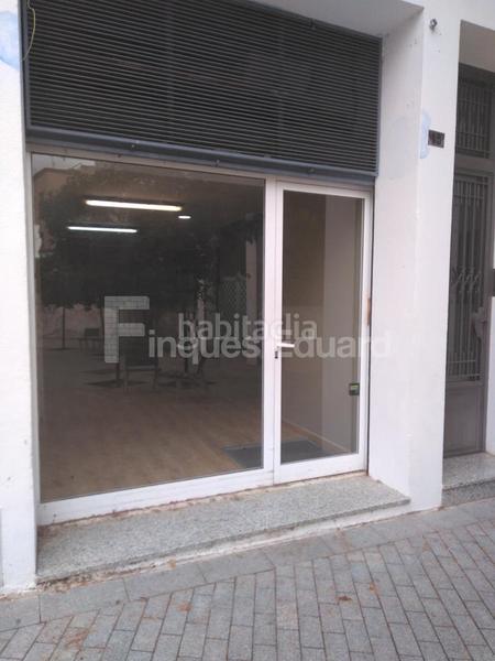 Foto f376040a-c22c-43a8-a085-725cb6f42957. Rent business premise in Nucli Urbà Argentona