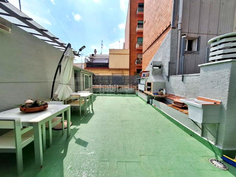 Foto 754934bb-d878-41a2-9487-b4c7811dfea7. Dúplex piso dúplex con terraza en el barrio de cerdanyola en Mataró