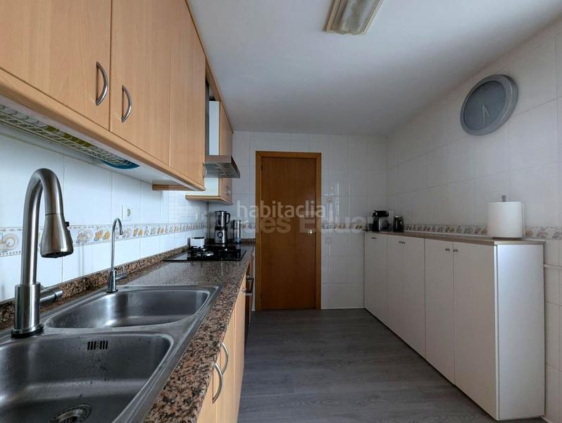 Foto f8436176-a492-4908-82f8-b25ac77a6549. Zweistöckige wohnung mit heizung parking in Zona Alta Premià de Mar