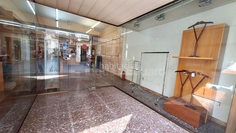 Foto afc61c22-c0c1-40ca-a650-17a8e650eb2a. Alquiler local comercial  en alquiler en el centro en Argentona