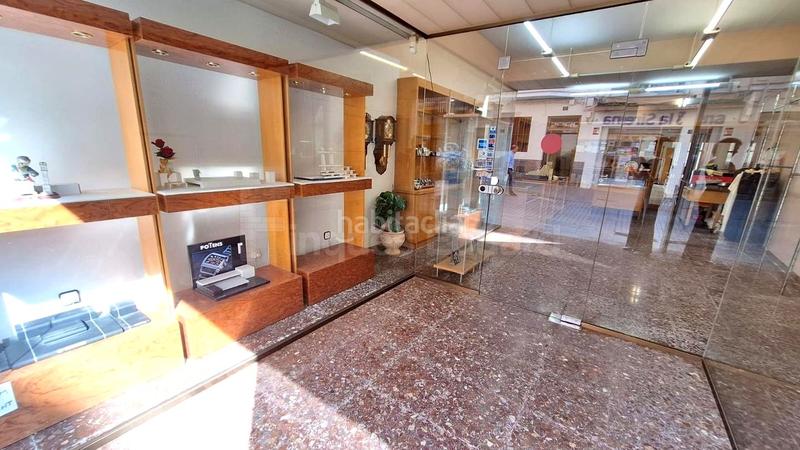 Foto 3c6b06cd-b90c-4abf-81bb-bcf9fe247f24. Lloguer local comercial a Nucli Urbà Argentona