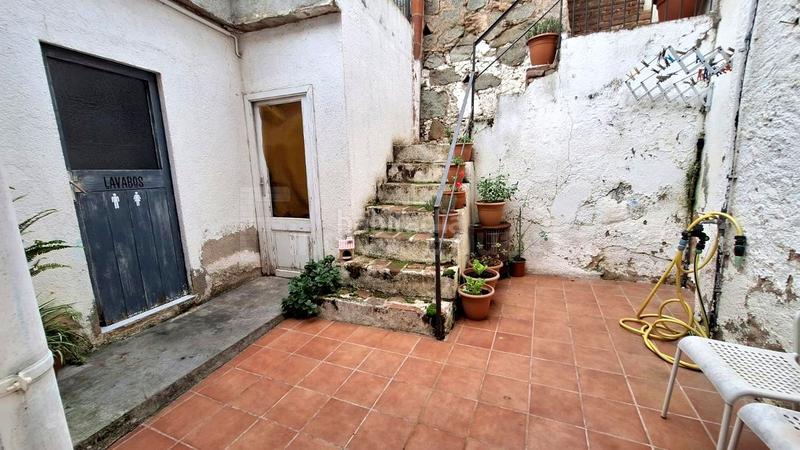 Foto bc76dc12-8111-4089-bcf7-2ed2485c0b3d. Casa  de pueblo con gran potencial en el centro en Argentona